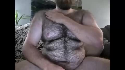 Snapshot of hairiestbear chatting on 29, 9, 2025 Hairiest Bear online show from 29, 9, 2025