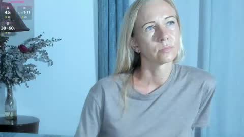 Snapshot of hairy_mommy chatting on 17, 7, 2026 Christine - online show from 17, 7, 2026