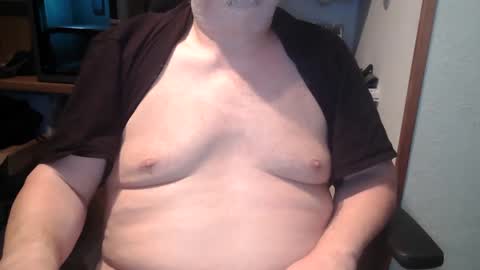 hairyarmpit_lover_1970 online show from 22, 10, 2025