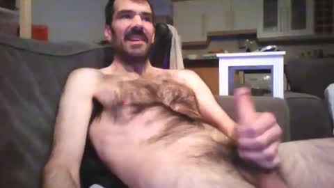 Snapshot of hairydude2015 chatting on 30, 11, 2025 hairydude2015 online show from 30, 11, 2025