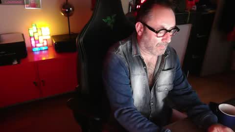 Snapshot of hairyfred73 chatting on 9, 3, 2025 hairyfred73 online show from 9, 3, 2025