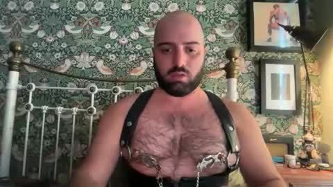 Hairy Guy online show from 25, 2, 2026