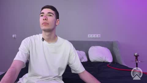 Davis and James online show from 22, 12, 2025