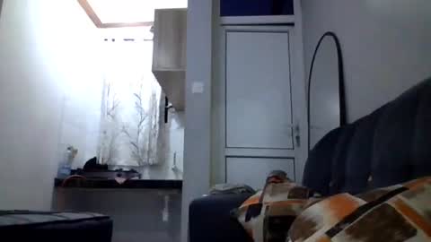 hajra_1 online show from 12, 4, 2026