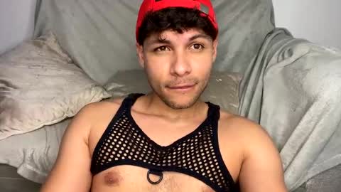 Independent       model  online show from 27, 2, 2025