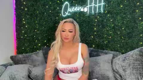 Halia Hill online show from 6, 1, 2026