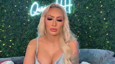 Halia Hill online show from 17, 4, 2026