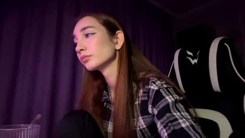 Snapshot of halliemcanaw chatting on 25, 11, 2025 Holly online show from 25, 11, 2025