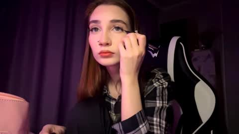 Snapshot of halliemcanaw chatting on 1, 12, 2025 Holly online show from 1, 12, 2025