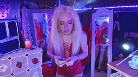 halovalentine online show from 6, 2, 2025