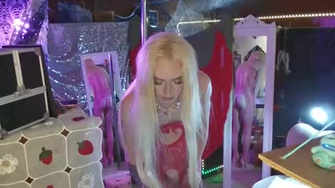 halovalentine online show from 10, 2, 2025