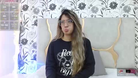 Snapshot of hanaa_tay chatting on 16, 9, 2025 hanaa_tay online show from 16, 9, 2025