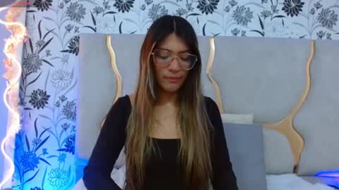 Snapshot of hanaa_tay chatting on 17, 9, 2025 hanaa_tay online show from 17, 9, 2025