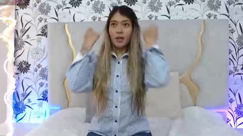 Snapshot of hanaa_tay chatting on 22, 9, 2025 hanaa_tay online show from 22, 9, 2025