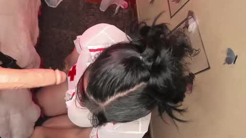 Hanah Montana Independent model online show from 8, 10, 2025