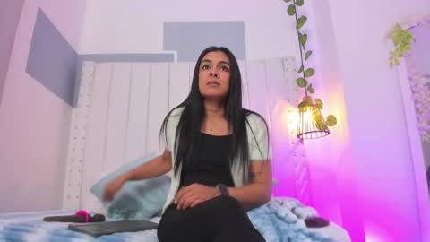 hanah_gray online show from 21, 10, 2025