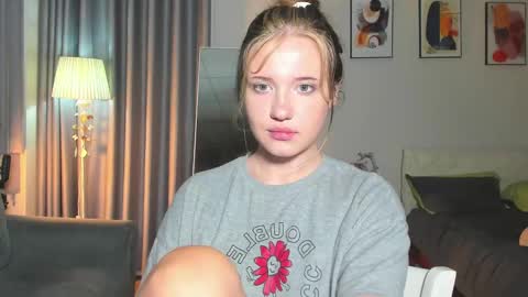 Snapshot of hanahwoods chatting on 25, 2, 2025 hanahwoods online show from 25, 2, 2025