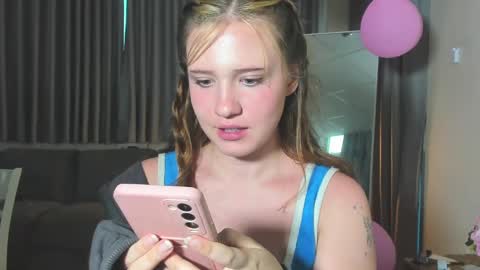 Snapshot of hanahwoods chatting on 9, 3, 2025 hanahwoods online show from 9, 3, 2025