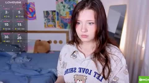 Snapshot of hanahwoods chatting on 25, 11, 2025 hanahwoods online show from 25, 11, 2025