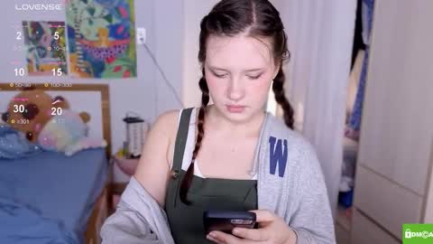 Snapshot of hanahwoods chatting on 27, 11, 2025 hanahwoods online show from 27, 11, 2025