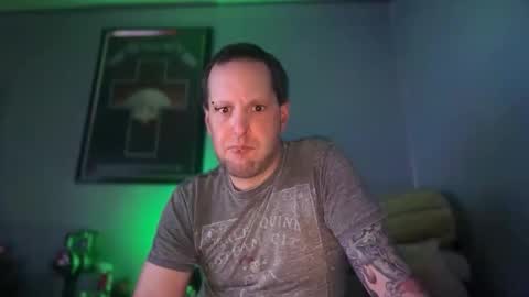 hand_banana_420 online show from 2, 4, 2026