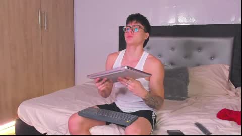 handsome_boys69 online show from 3, 4, 2026