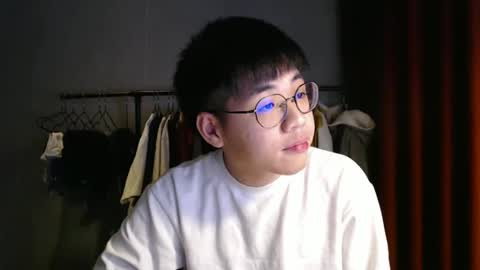 Snapshot of handsome_mannn chatting on 13, 12, 2024 handsome_mannn online show from 13, 12, 2024