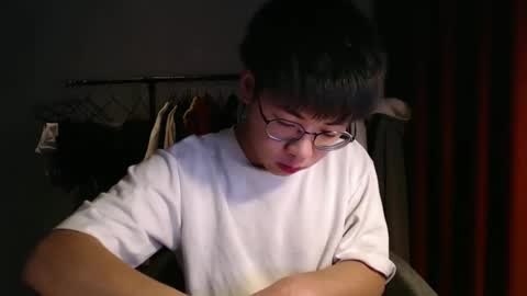 Snapshot of handsome_mannn chatting on 13, 12, 2024 handsome_mannn online show from 13, 12, 2024