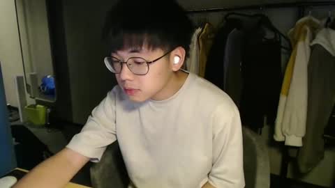 Snapshot of handsome_mannn chatting on 20, 12, 2024 handsome_mannn online show from 20, 12, 2024