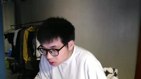 Snapshot of handsome_mannn chatting on 11, 2, 2025 handsome_mannn online show from 11, 2, 2025