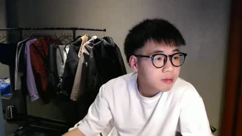 Snapshot of handsome_mannn chatting on 3, 3, 2025 handsome_mannn online show from 3, 3, 2025