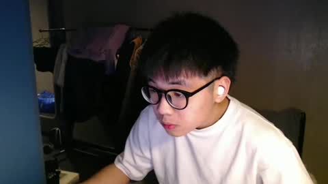 Snapshot of handsome_mannn chatting on 12, 3, 2025 handsome_mannn online show from 12, 3, 2025