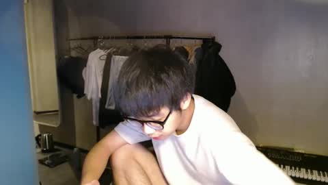 Snapshot of handsome_mannn chatting on 11, 10, 2025 handsome_mannn online show from 11, 10, 2025