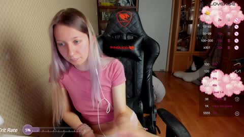 Snapshot of handsome_whale chatting on 24, 12, 2024 Mila online show from 24, 12, 2024