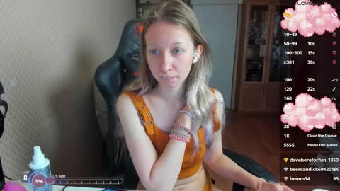 Snapshot of handsome_whale chatting on 13, 10, 2025 Mila online show from 13, 10, 2025