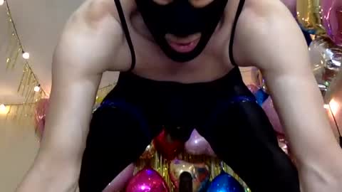 Snapshot of handsomealfie chatting on 8, 7, 2026 HandsomeAlfie online show from 8, 7, 2026