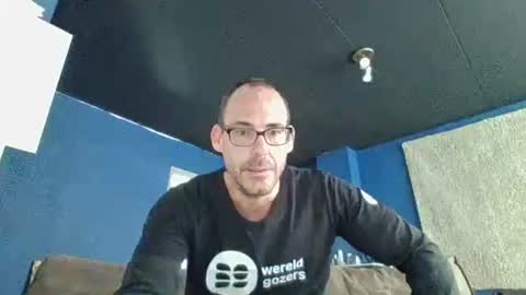 handsomeguy4ever online show from 1, 12, 2025