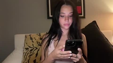 Snapshot of hangoutwithvanessa chatting on 11, 6, 2026 Vanessa online show from 11, 6, 2026