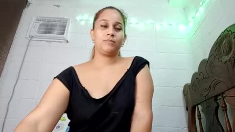 Snapshot of hankalanna chatting on 29, 10, 2025 Hank alanna online show from 29, 10, 2025