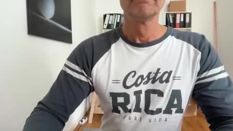 hanky online show from 6, 10, 2025