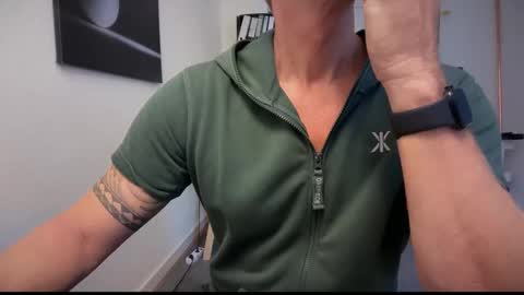 hanky online show from 17, 10, 2025