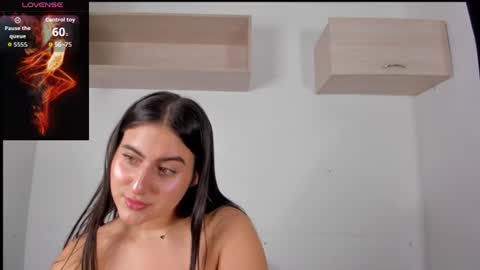 hanna__evans_ online show from 17, 6, 2026
