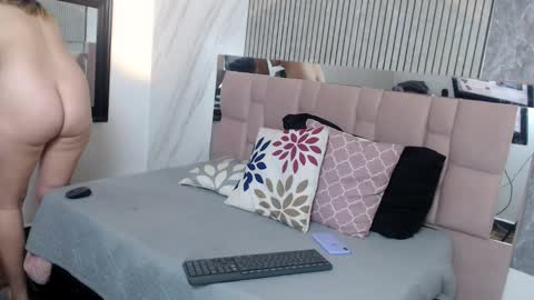 Hanna Palmer online show from 12, 11, 2025