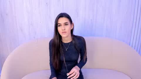 Hanna Foxi online show from 11, 6, 2026