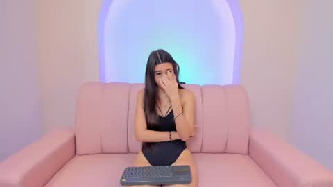 Hanna Foxi online show from 28, 6, 2026