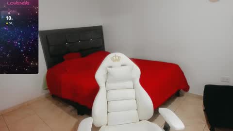 hanna_hottxx online show from 15, 2, 2025