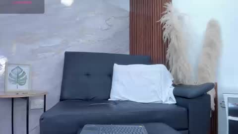 Hanna lens online show from 18, 3, 2026