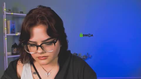 Snapshot of hanna_lips_ chatting on 18, 12, 2025 hanna_lips_ online show from 18, 12, 2025