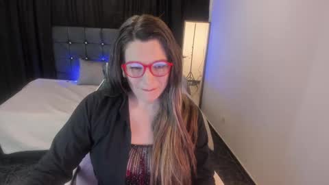 Snapshot of hanna_ma chatting on 3, 10, 2025 hanna_ma online show from 3, 10, 2025