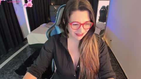 Snapshot of hanna_ma chatting on 1, 11, 2025 hanna_ma online show from 1, 11, 2025